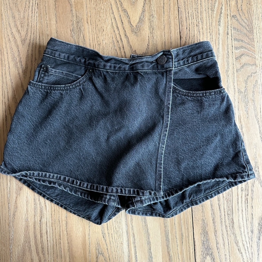 Levi’s Skort